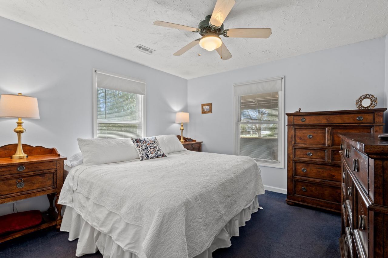 310 14th Ave. S Photo 9