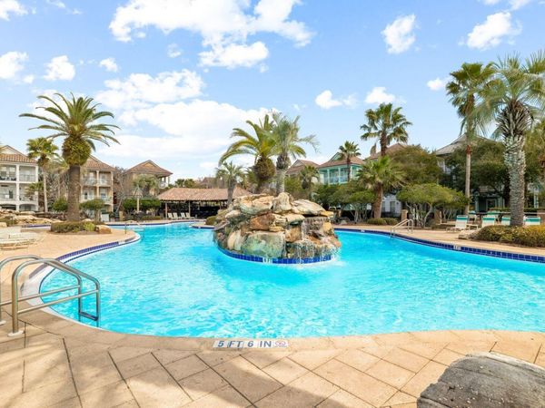 4551 Village Way, Destin, FL 32541