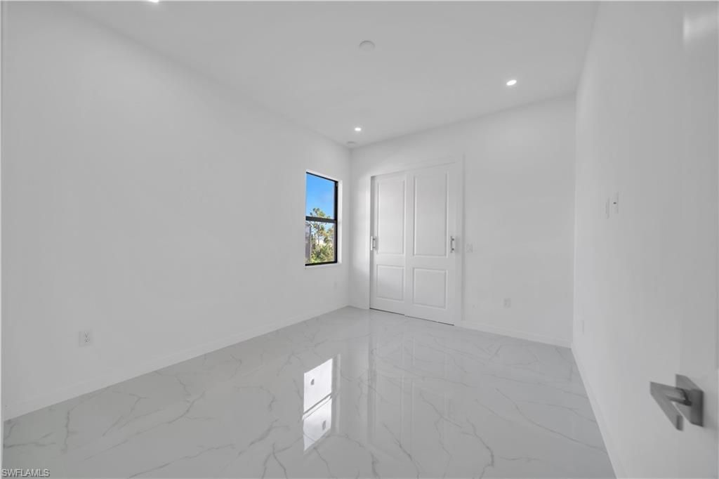 2318 NW 30th Ter, Cape Coral, FL 33993 Photo
