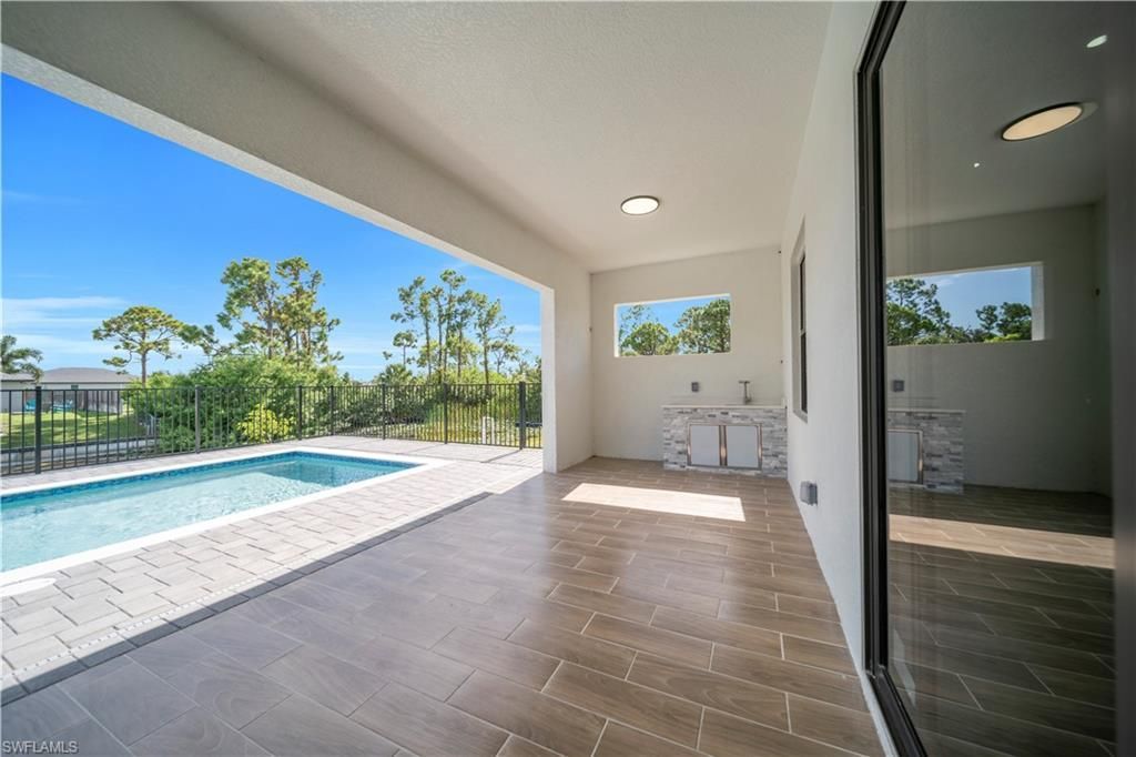 2318 NW 30th Ter, Cape Coral, FL 33993 Photo