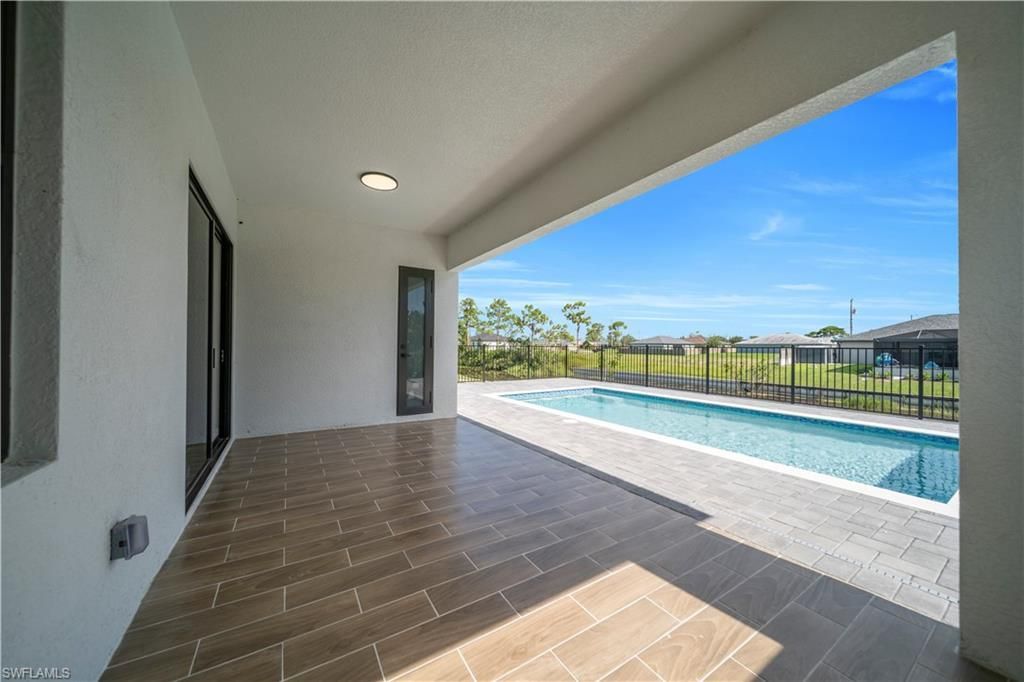 2318 NW 30th Ter, Cape Coral, FL 33993 Photo
