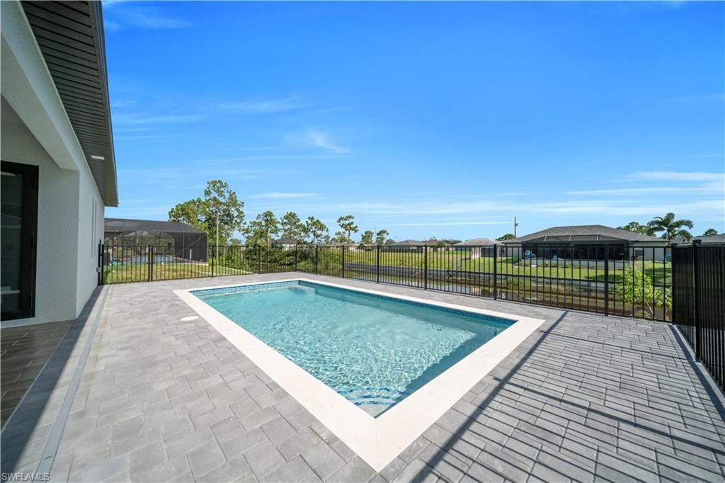 2318 NW 30th Ter, Cape Coral, FL 33993 Photo