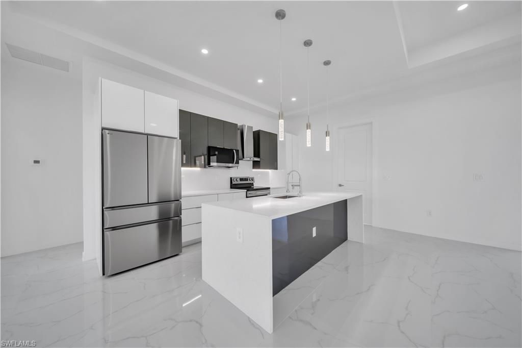 2318 NW 30th Ter, Cape Coral, FL 33993 Photo
