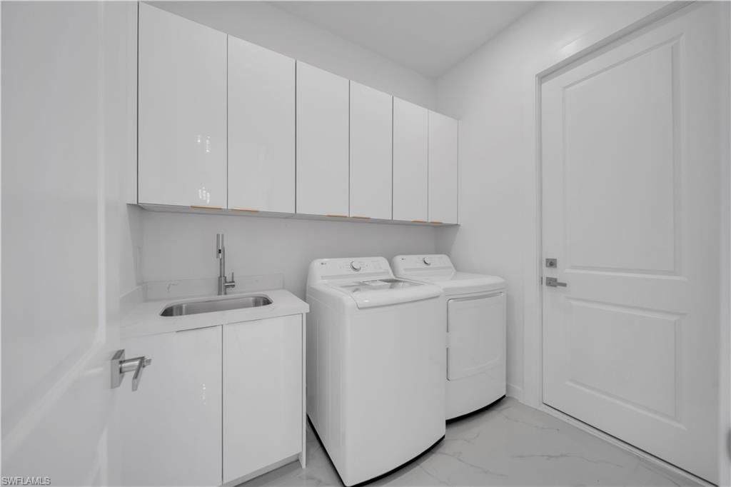 2318 NW 30th Ter, Cape Coral, FL 33993 Photo