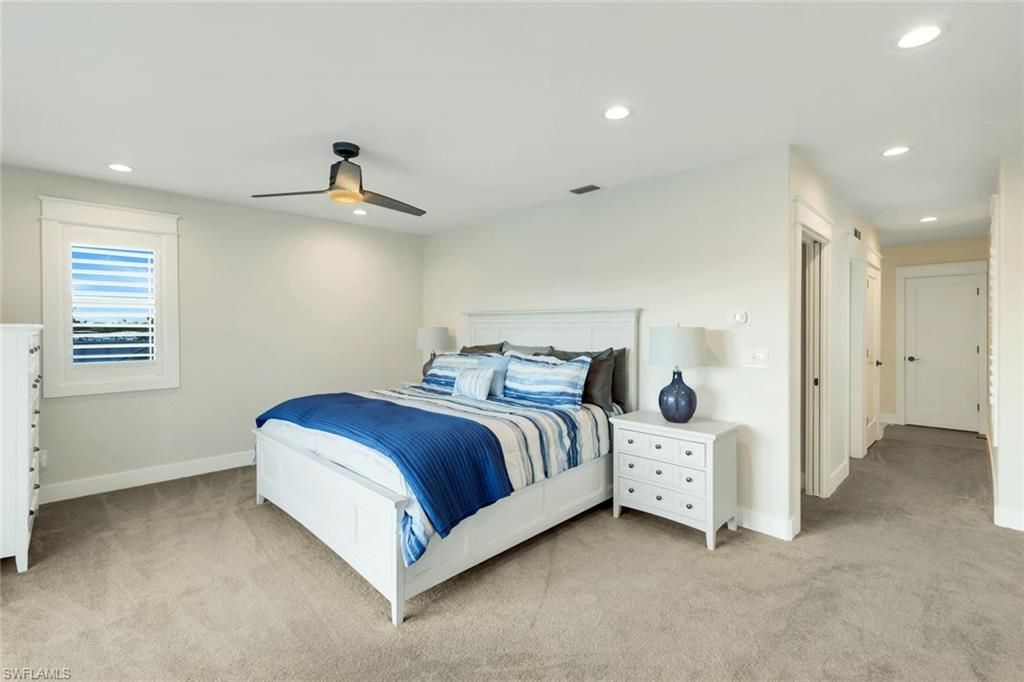 11861 Isle Of Palms Dr, Fort Myers Beach, FL 33931 Photo