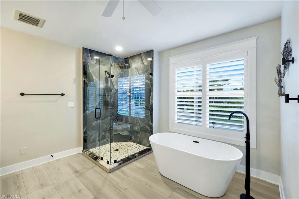 11861 Isle Of Palms Dr, Fort Myers Beach, FL 33931 Photo