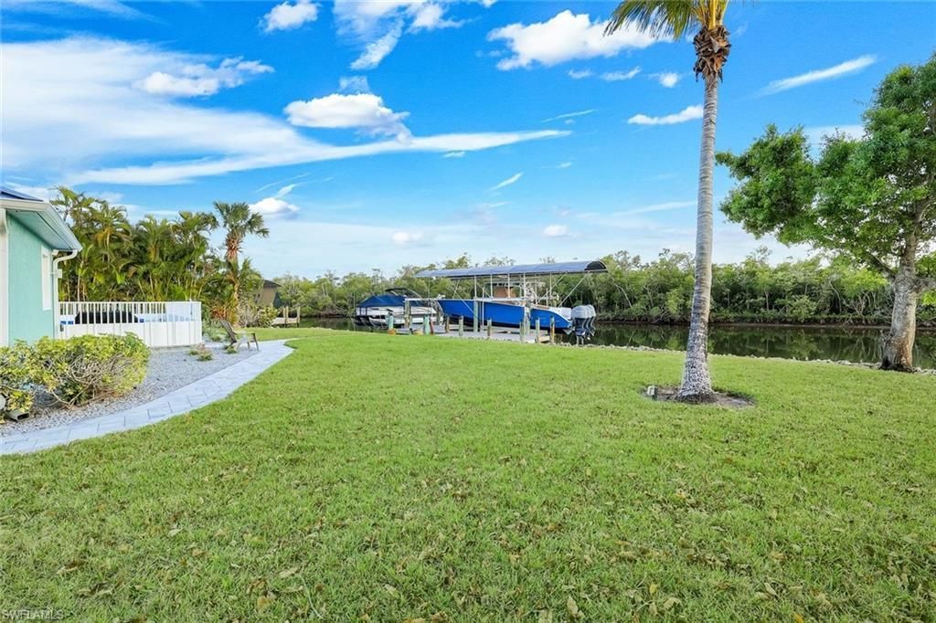 11861 Isle Of Palms Dr, Fort Myers Beach, FL 33931 Photo