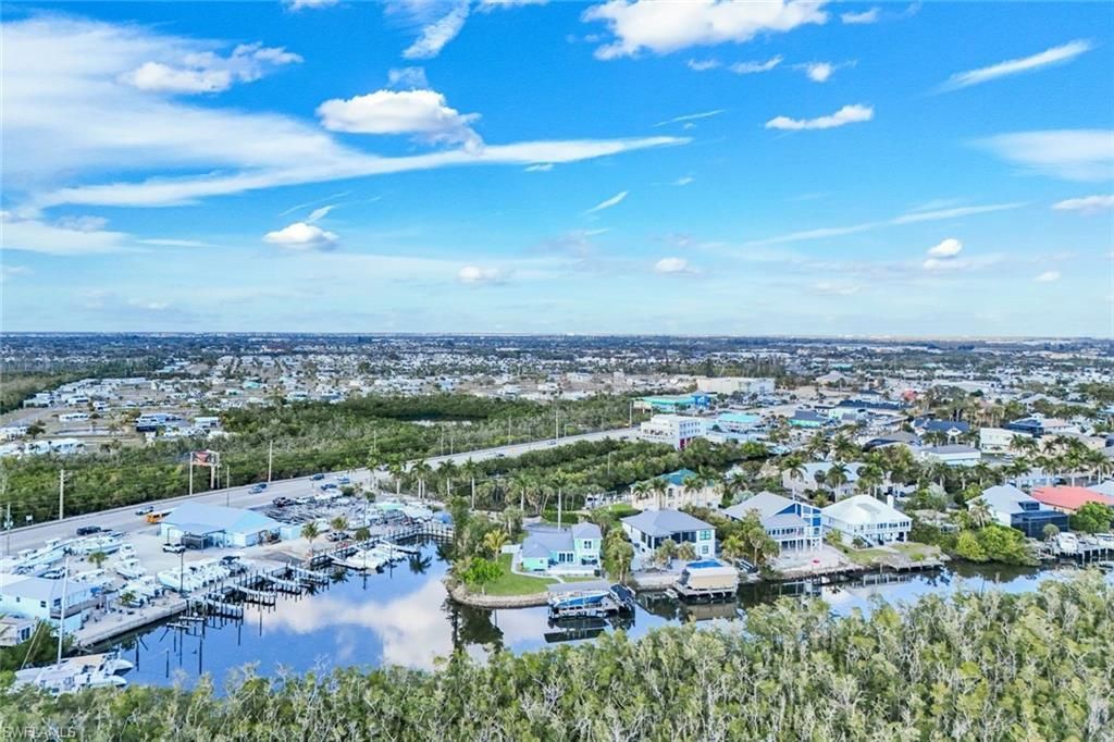 11861 Isle Of Palms Dr, Fort Myers Beach, FL 33931 Photo