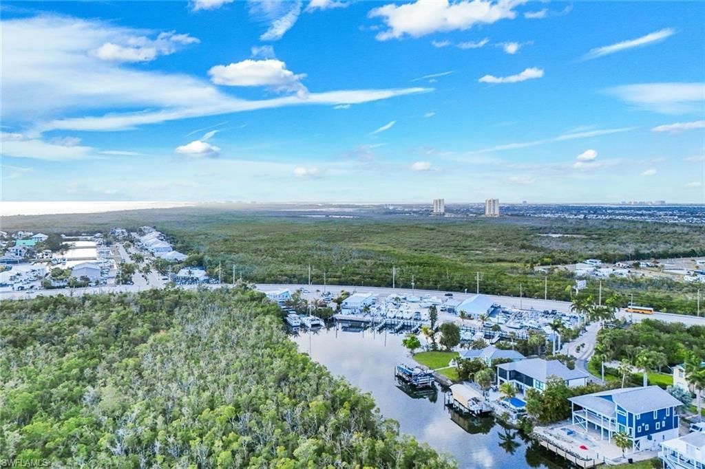 11861 Isle Of Palms Dr, Fort Myers Beach, FL 33931 Photo