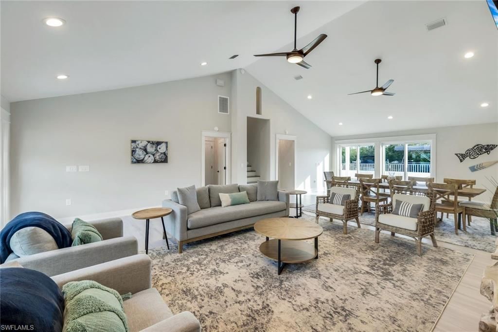 11861 Isle Of Palms Dr, Fort Myers Beach, FL 33931 Photo