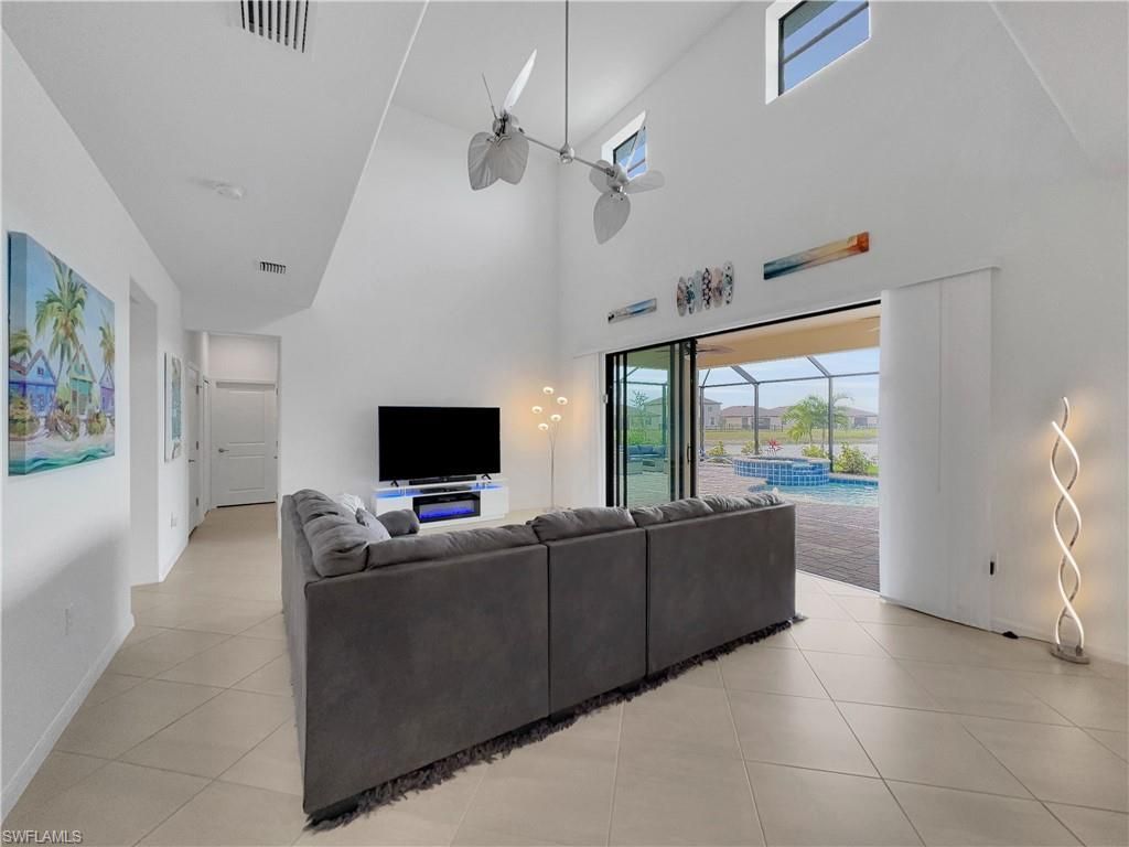 3319 Menores Way, Fort Myers, FL 33905 Photo