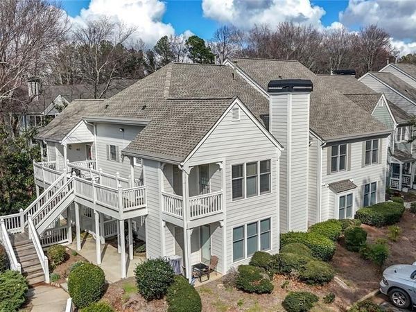 909 Hollyfax Circle NE, Atlanta, GA 30328