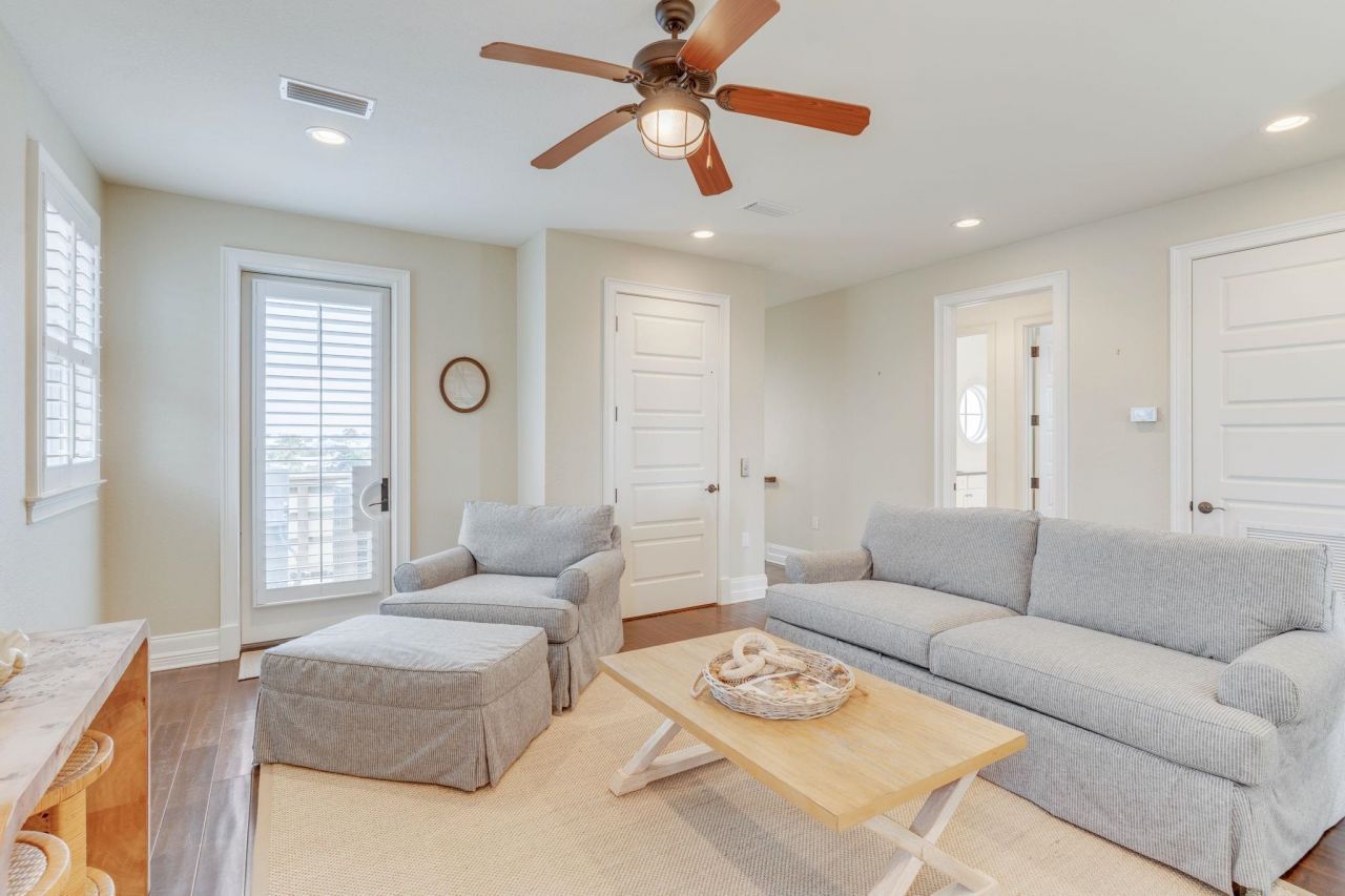 51 Walker Creek Drive, Crawfordville, FL 32327 Photo