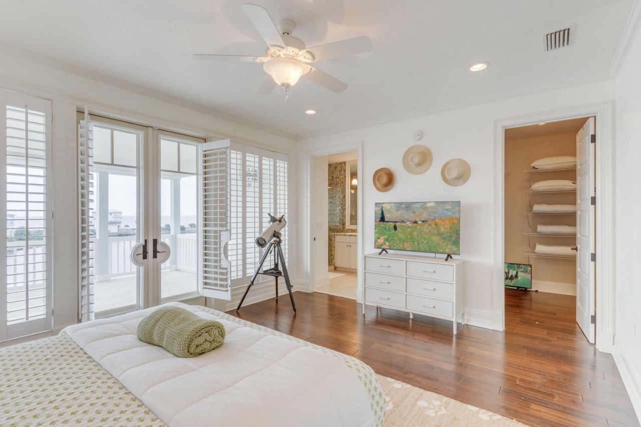 51 Walker Creek Drive, Crawfordville, FL 32327 Photo