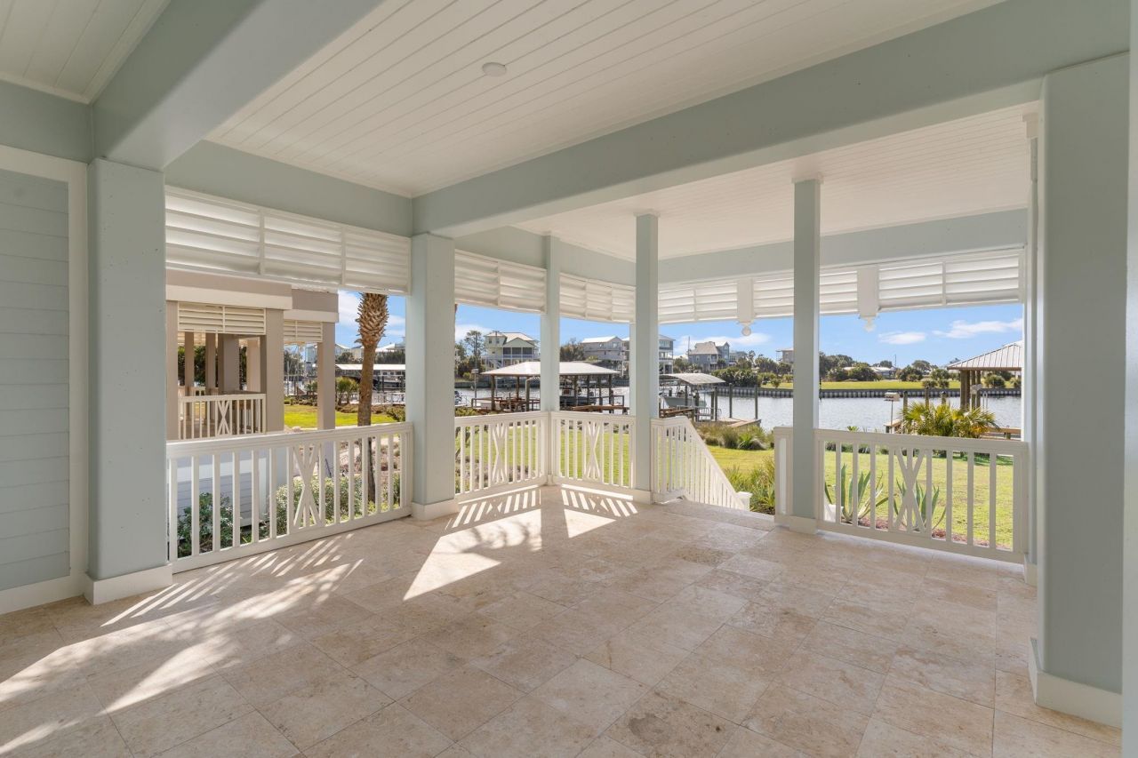 51 Walker Creek Drive, Crawfordville, FL 32327 Photo