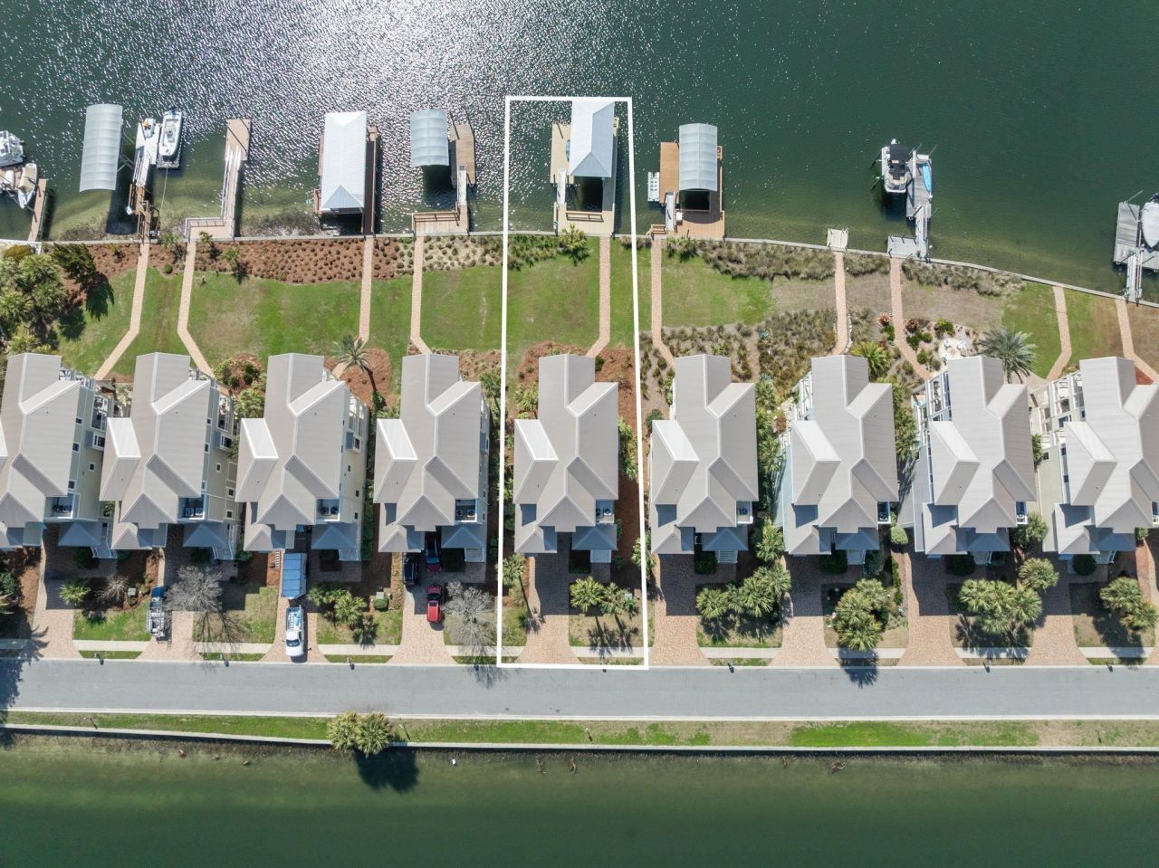 51 Walker Creek Drive, Crawfordville, FL 32327 Photo