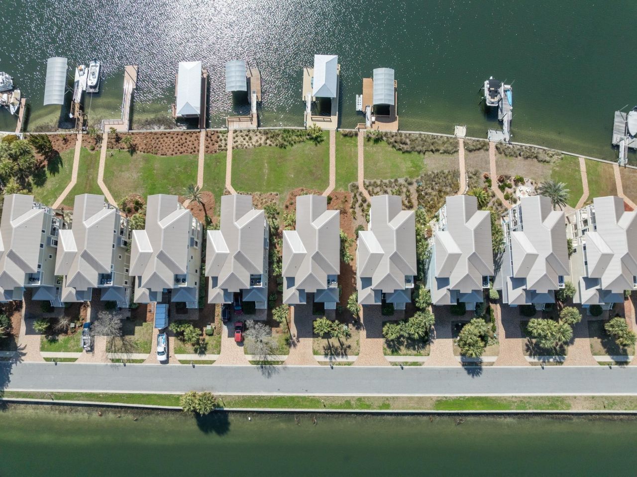 51 Walker Creek Drive, Crawfordville, FL 32327 Photo