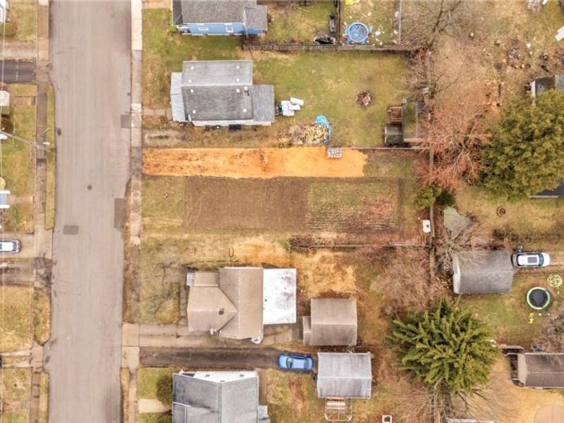 52 Norwood Street , Barberton, OH 44203 Photo 4