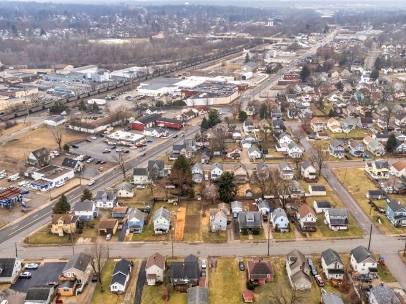 52 Norwood Street , Barberton, OH 44203 Photo 5