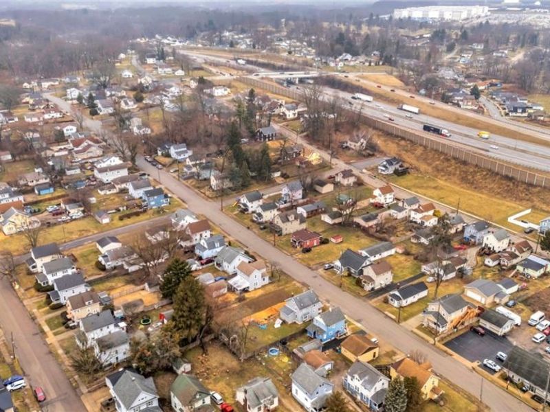 52 Norwood Street , Barberton, OH 44203 Photo 6