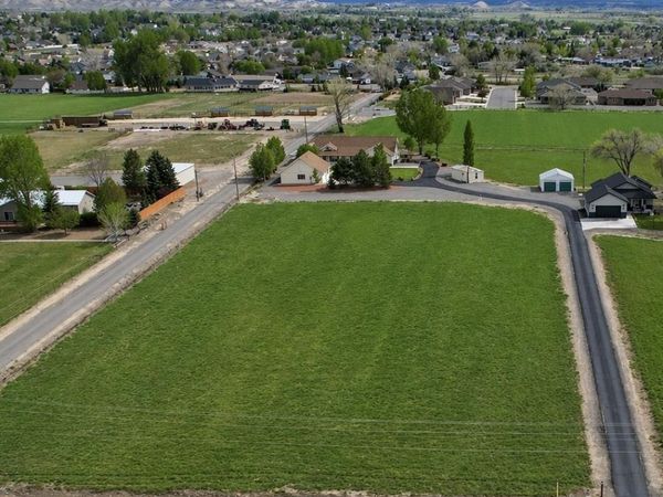67196 Sunnyside Road, Montrose, CO 81401