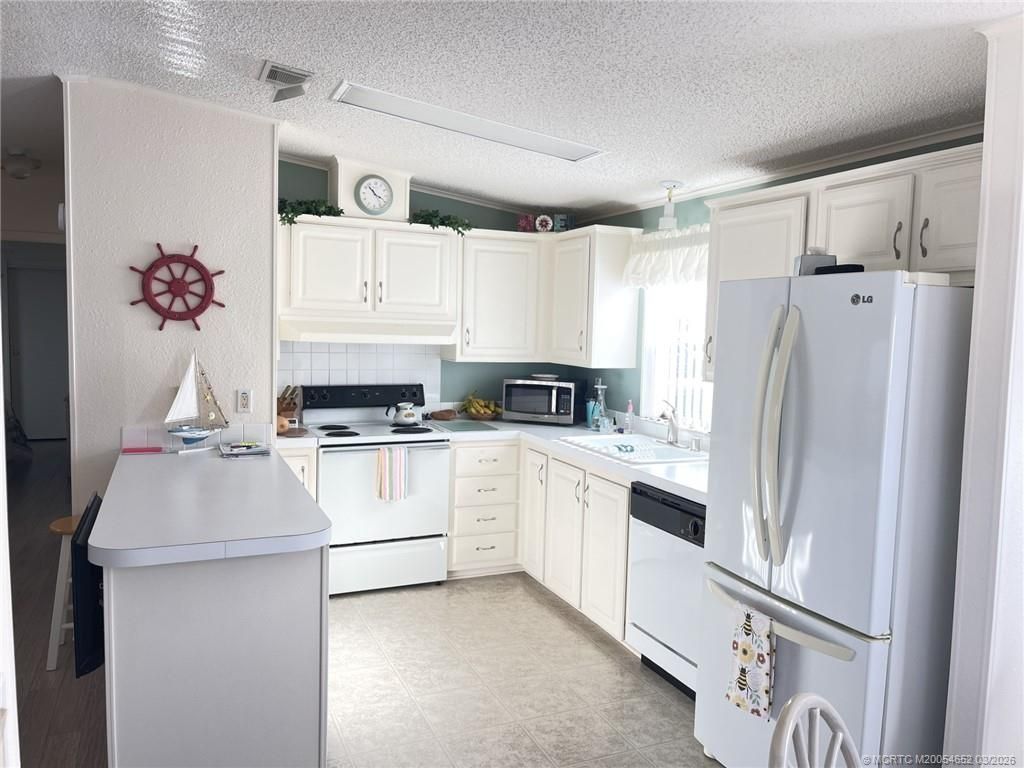 1318 Nettles Boulevard, Jensen Beach, FL 34957 Photo