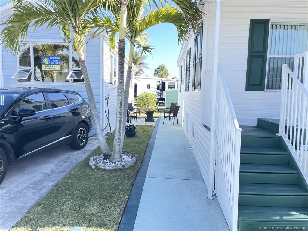 1318 Nettles Boulevard, Jensen Beach, FL 34957 Photo