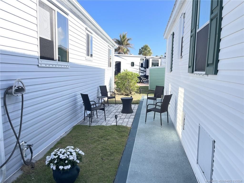 1318 Nettles Boulevard, Jensen Beach, FL 34957 Photo