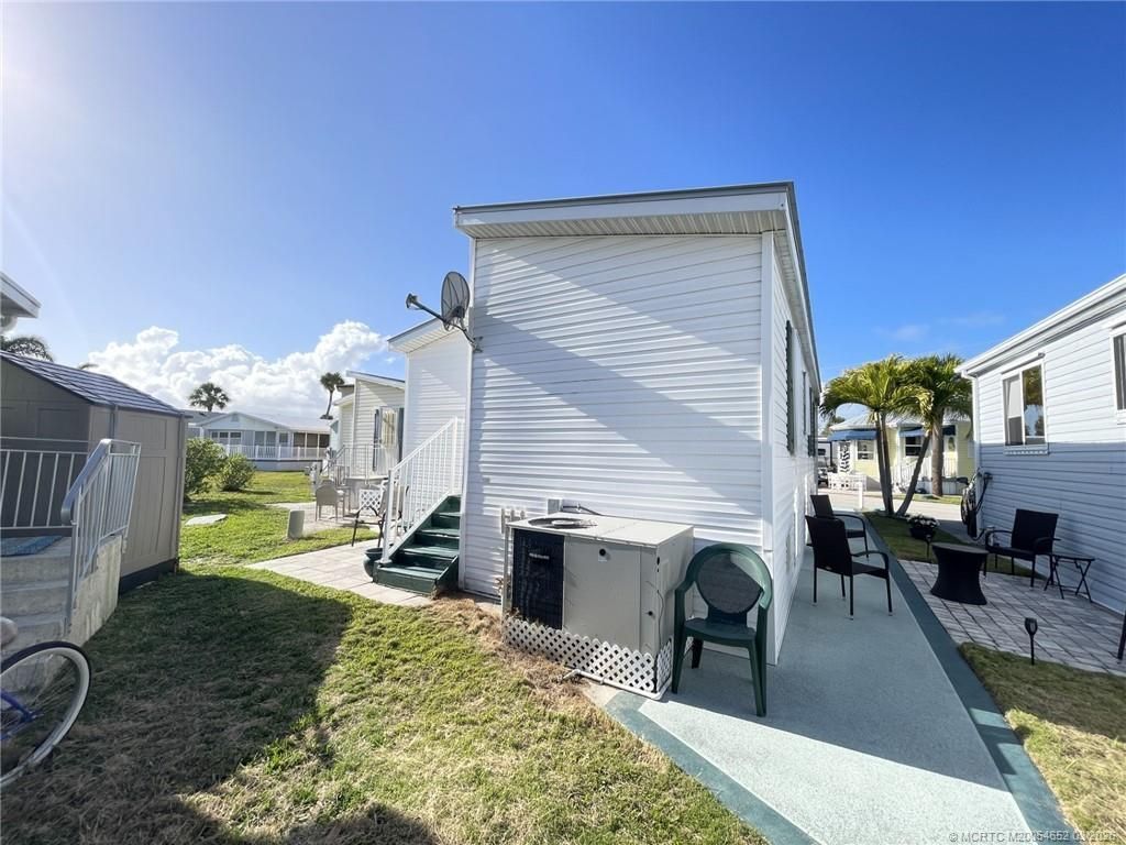 1318 Nettles Boulevard, Jensen Beach, FL 34957 Photo