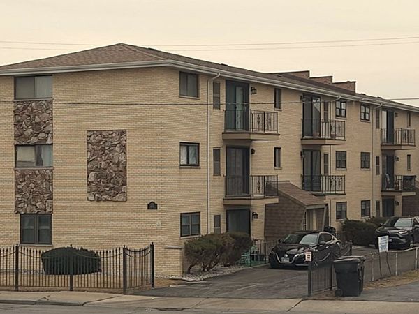 6051 S Archer Avenue , Unit 3B, Chicago, IL 60638