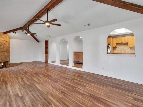 1031 Boston Boulevard, Bedford, TX 76022