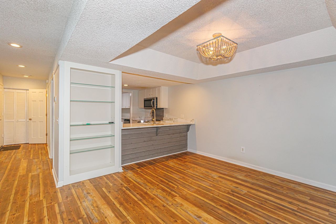 320 Salt Marsh Circle  Photo 5