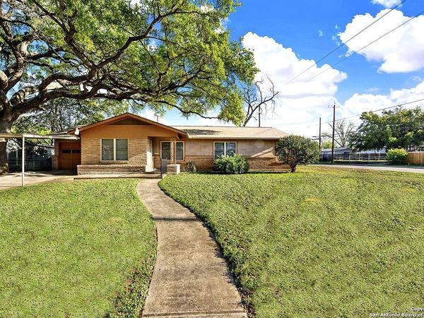 383 Nash Blvd, San Antonio, TX 78223