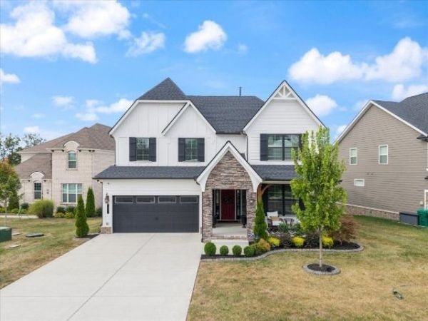 14 Bristol Ct , Lebanon, TN 37090