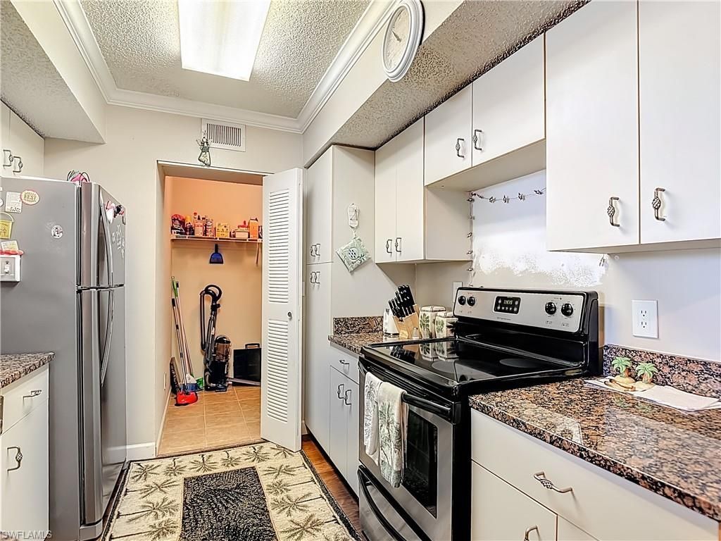 13505 Eagle Ridge Dr, Unit 423, Fort Myers, FL 33912 Photo