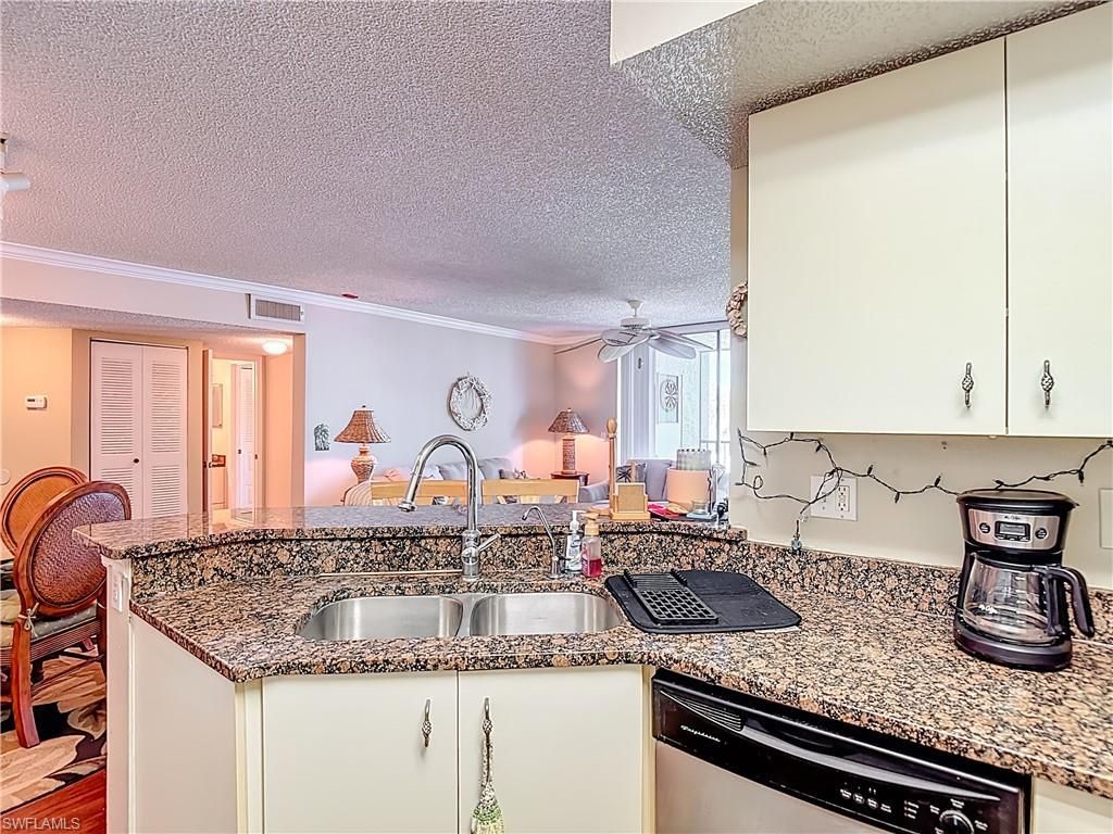 13505 Eagle Ridge Dr, Unit 423, Fort Myers, FL 33912 Photo