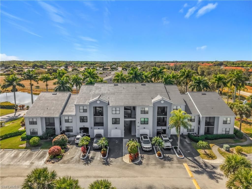 13505 Eagle Ridge Dr, Unit 423, Fort Myers, FL 33912 Photo