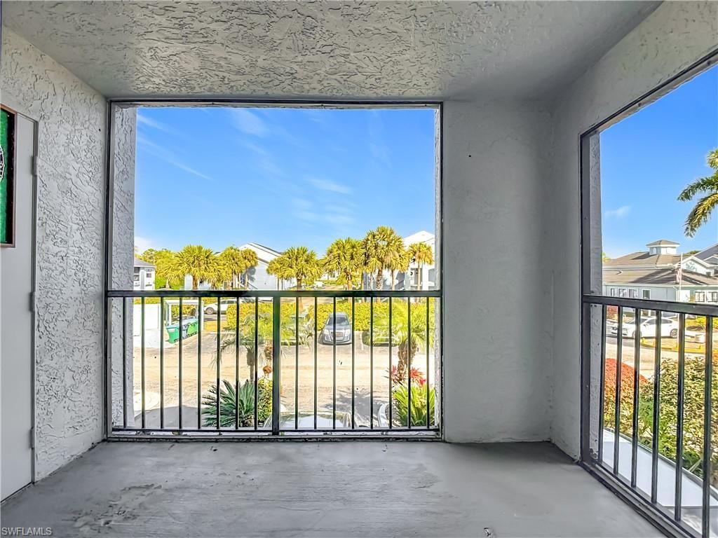 13505 Eagle Ridge Dr, Unit 423, Fort Myers, FL 33912 Photo
