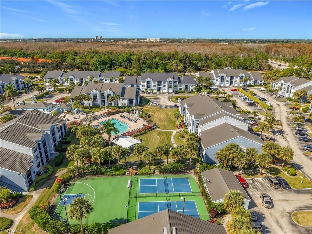 13505 Eagle Ridge Dr, Unit 423, Fort Myers, FL 33912 Photo