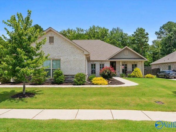7028 Regency Lane, Gurley, AL 35748
