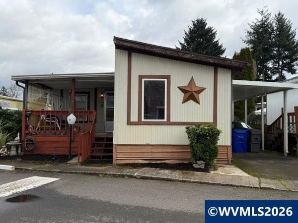 16901 SE Division St, Portland, OR 97236