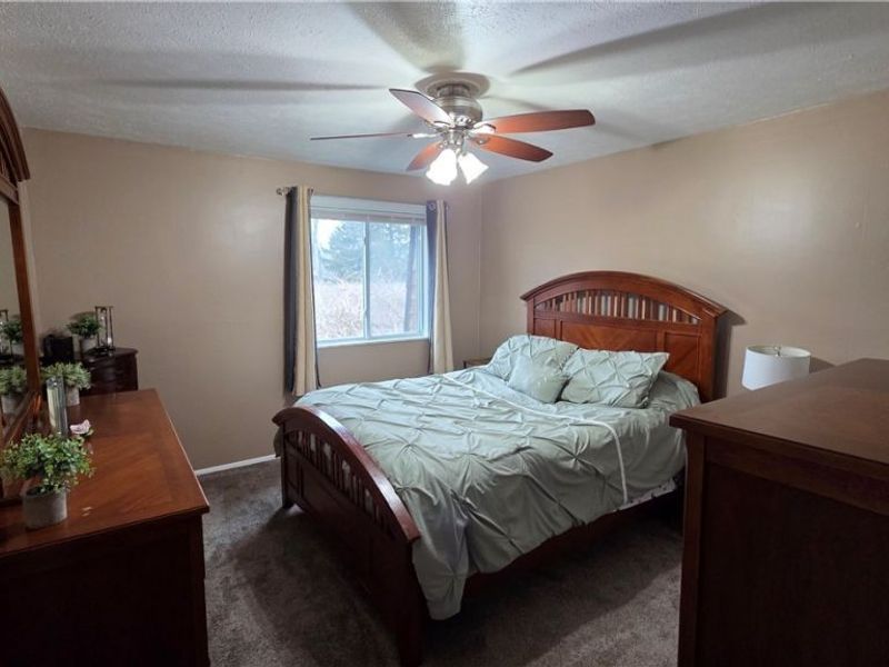 9284 Willow Lane , Olmsted Falls, OH 44138 Photo 10