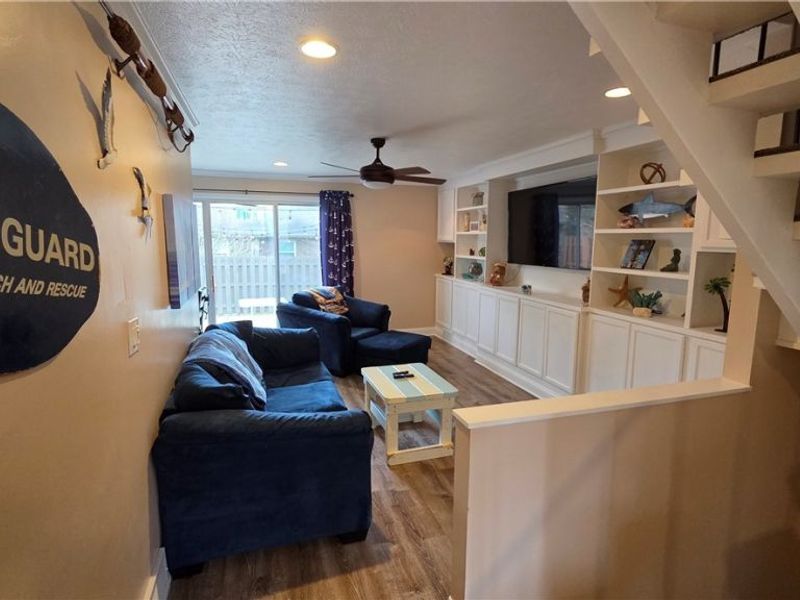 9284 Willow Lane , Olmsted Falls, OH 44138 Photo 6