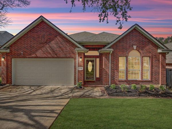 7334 W Magic Mountain LN, Round Rock, TX 78681