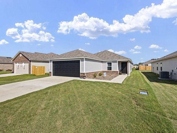 8 Candlelight Drive , Conway, AR 72032