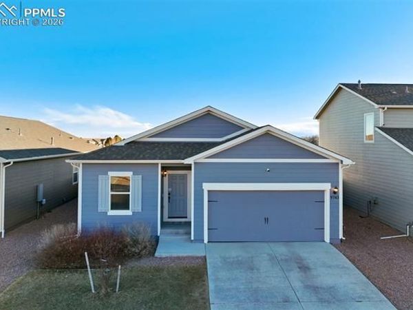 9743 Borderpine Way, Colorado Springs, CO 80925
