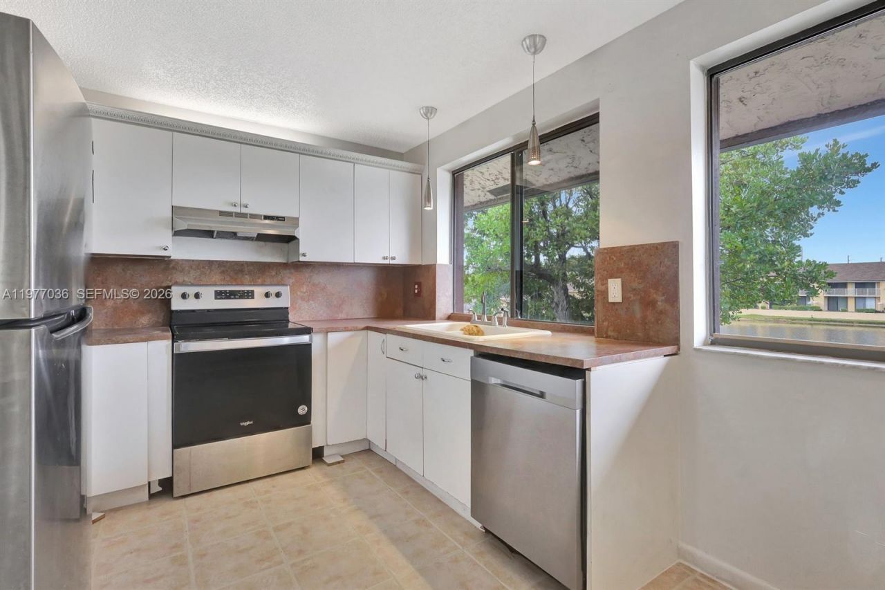 615 NW 210th St , Unit 201-25, Miami Gardens, FL 33169 Photo