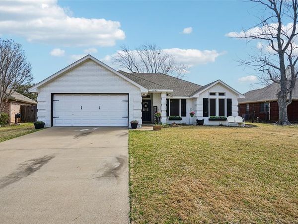1632 Greenway Court, Midlothian, TX 76065