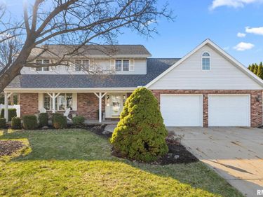 121 WOODCREST Avenue, Morton, IL 61550