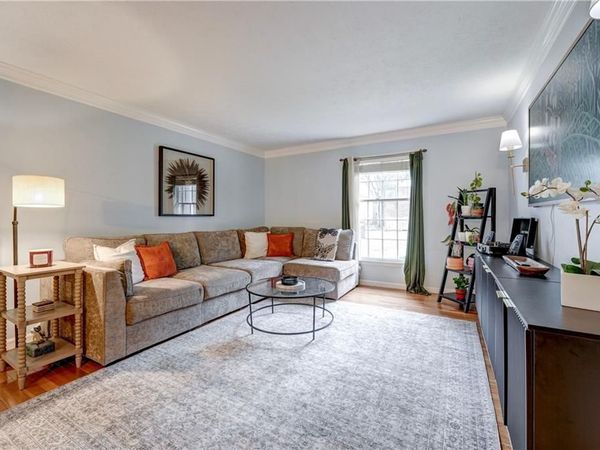 6700 Roswell Road, Unit 4B, Atlanta, GA 30328